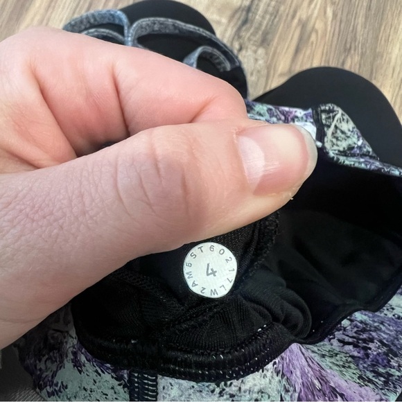 Lululemon Energy Sports Bra (Nulux) - Picture 6 of 9